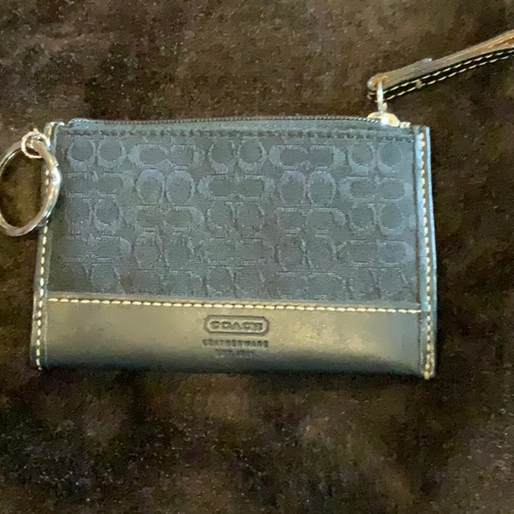 Coach Logo Skinny